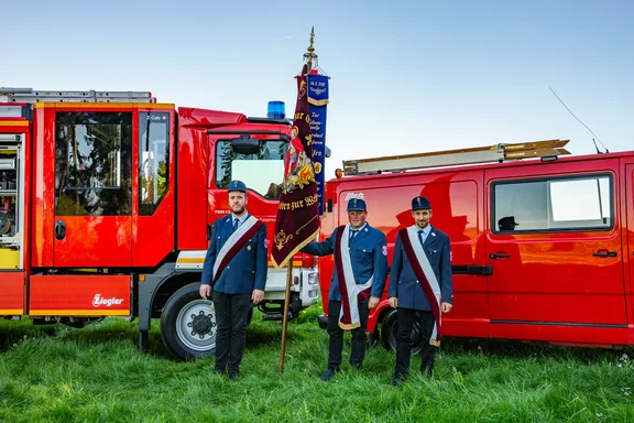 fahnenabordnung.jpg